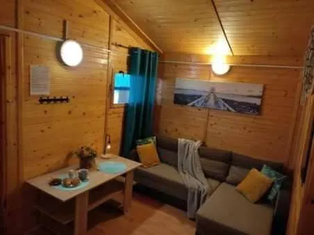 Letniskowe Alma, * Vitte